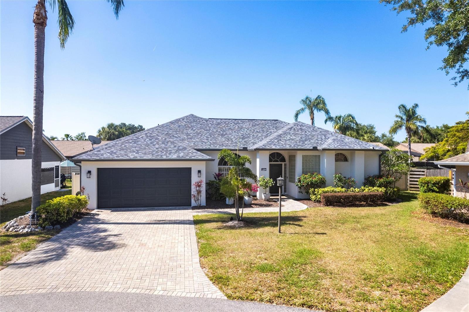 Details for 4822 Hamlets Grove Drive, SARASOTA, FL 34235