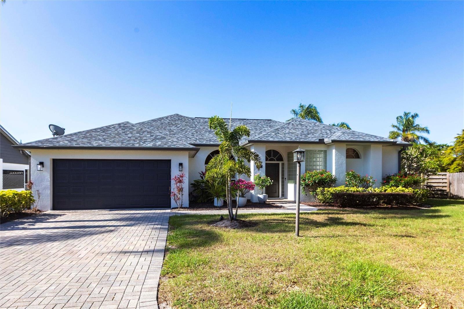Image 15 of 53 For 4822 Hamlets Grove Drive