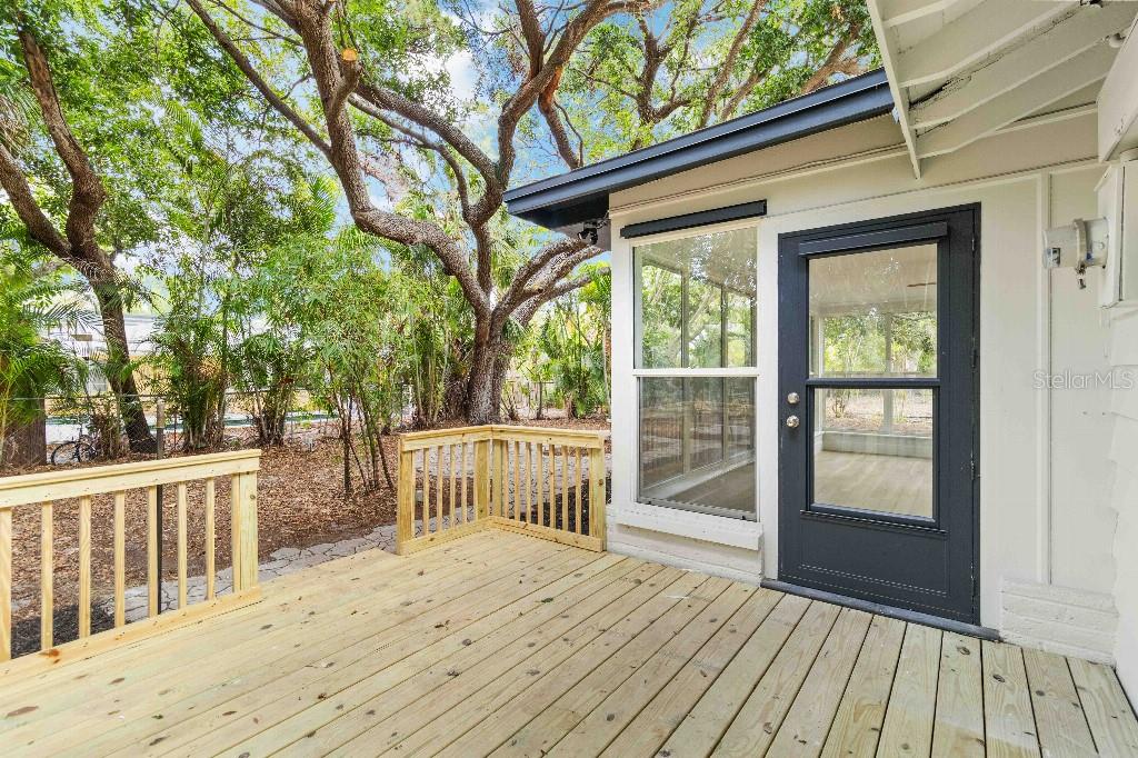 Image 14 of 19 For 1857 Siesta Drive