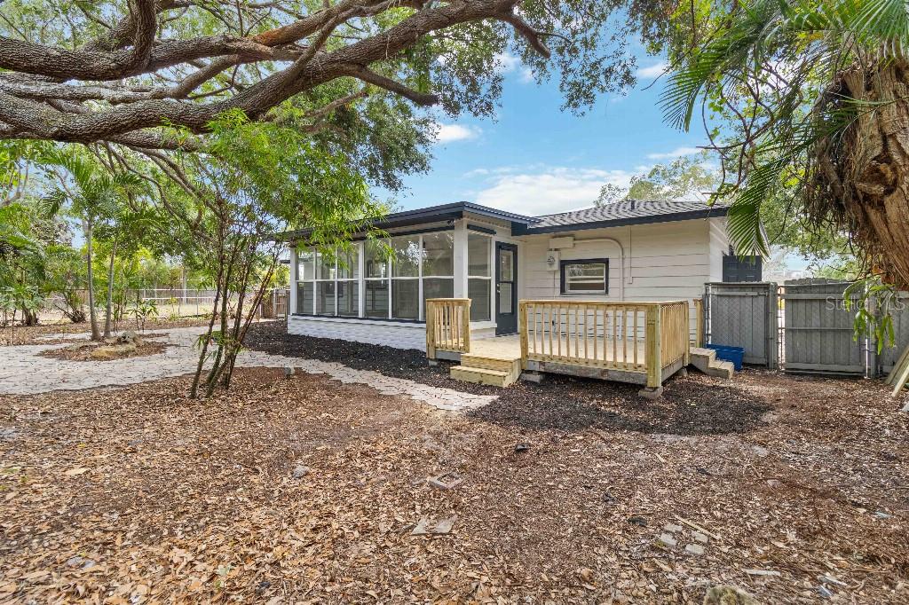 Image 15 of 19 For 1857 Siesta Drive