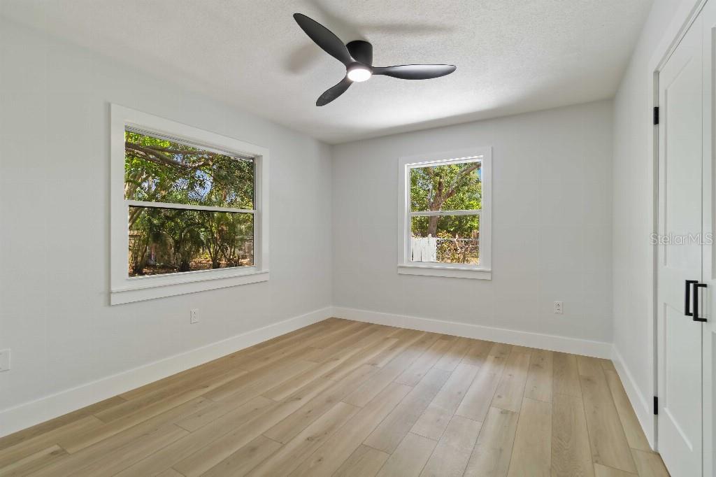 Image 16 of 19 For 1857 Siesta Drive
