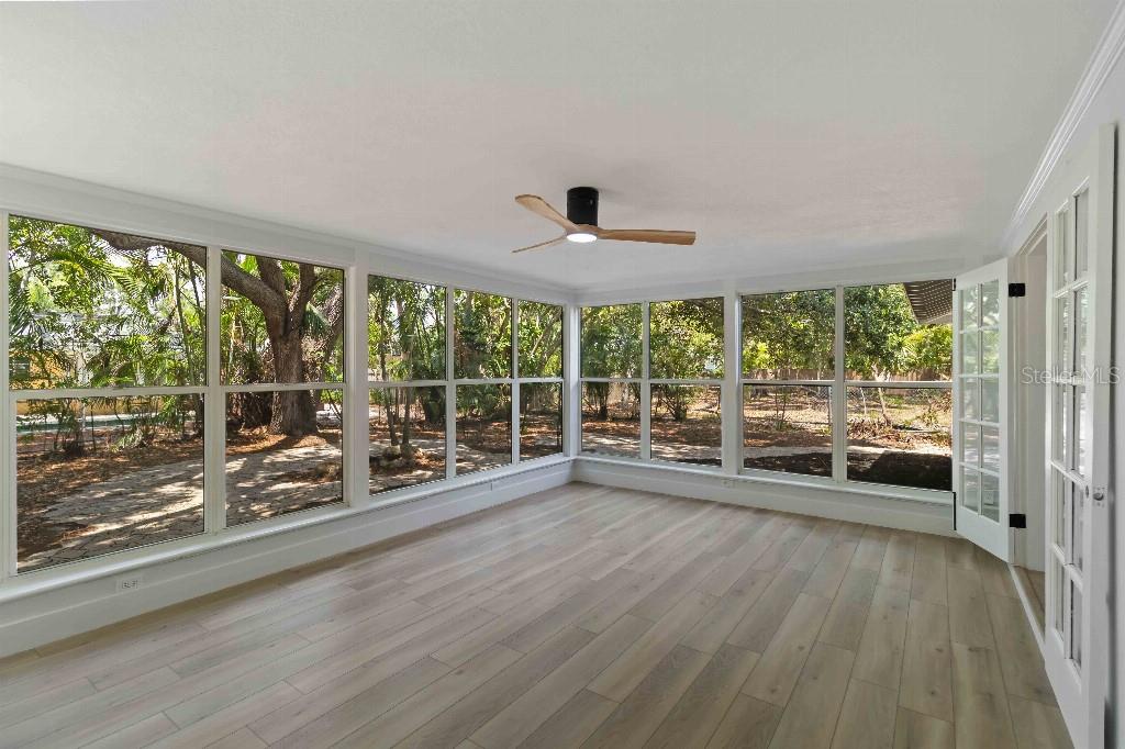 Image 5 of 19 For 1857 Siesta Drive