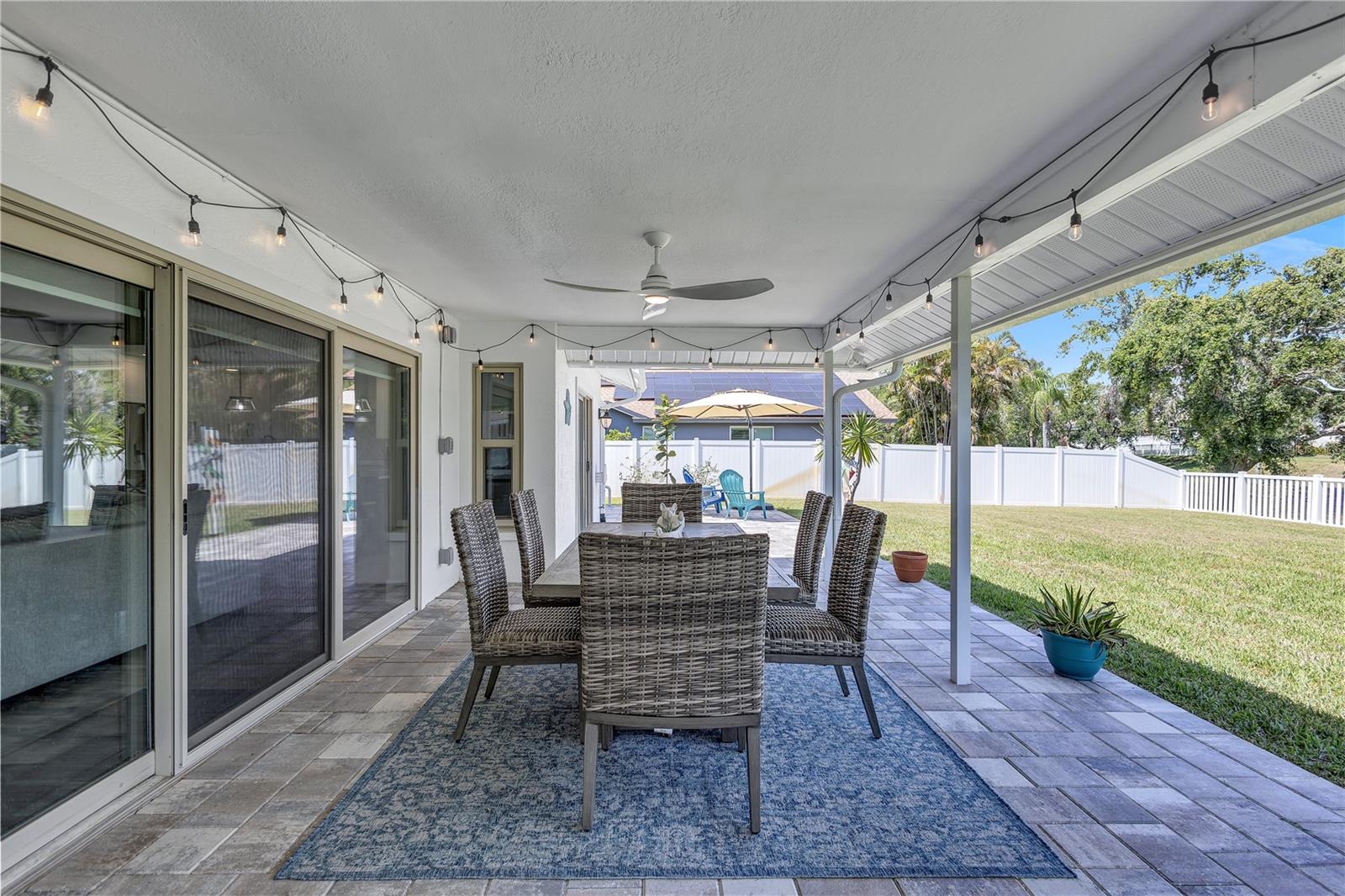 Listing photo id 19 for 10825 Christopher Court