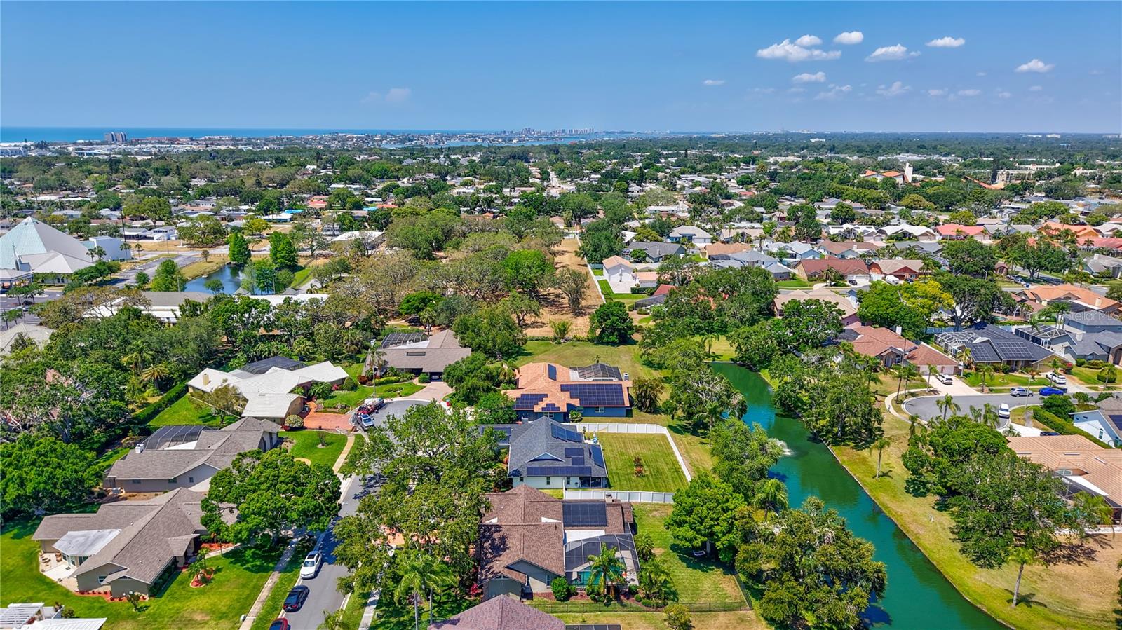 Listing photo id 42 for 10825 Christopher Court