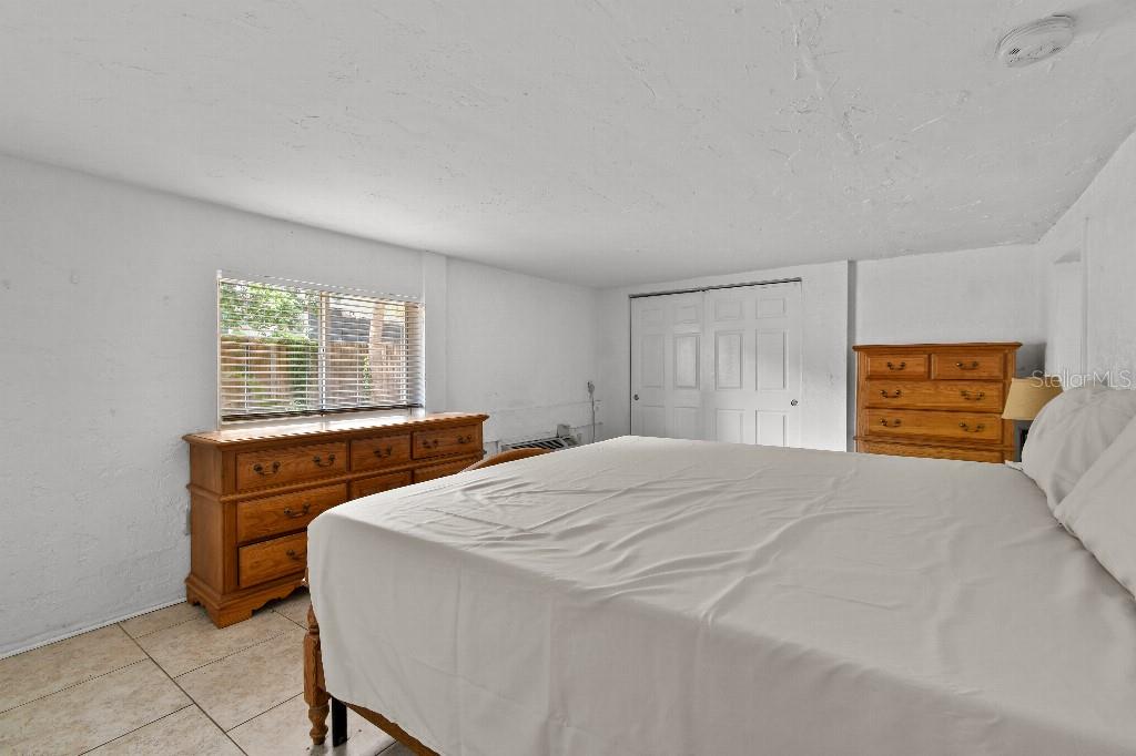 Image 17 of 26 For 2026 Cocoanut Avenue