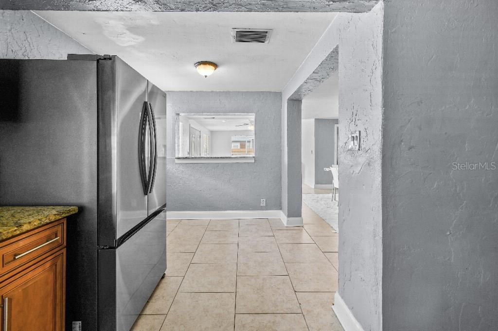 Image 4 of 26 For 2026 Cocoanut Avenue