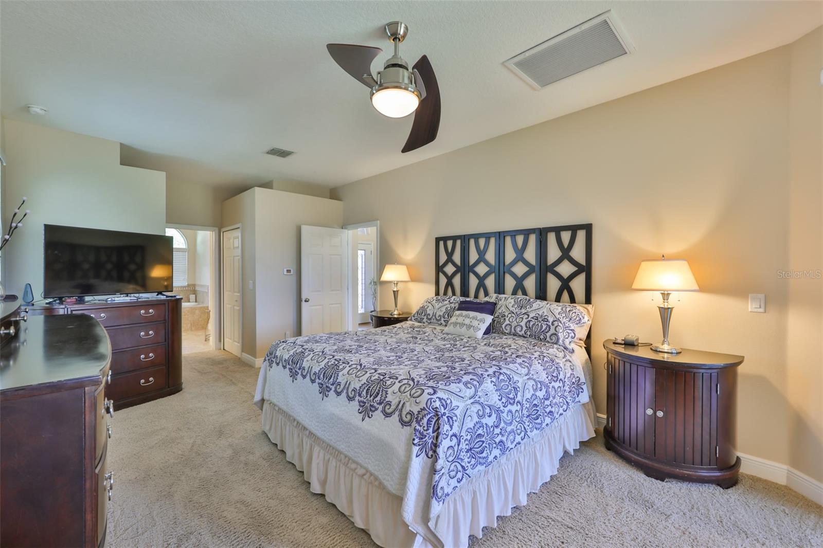Image 20 of 43 For 13742 Artesa Bell Drive
