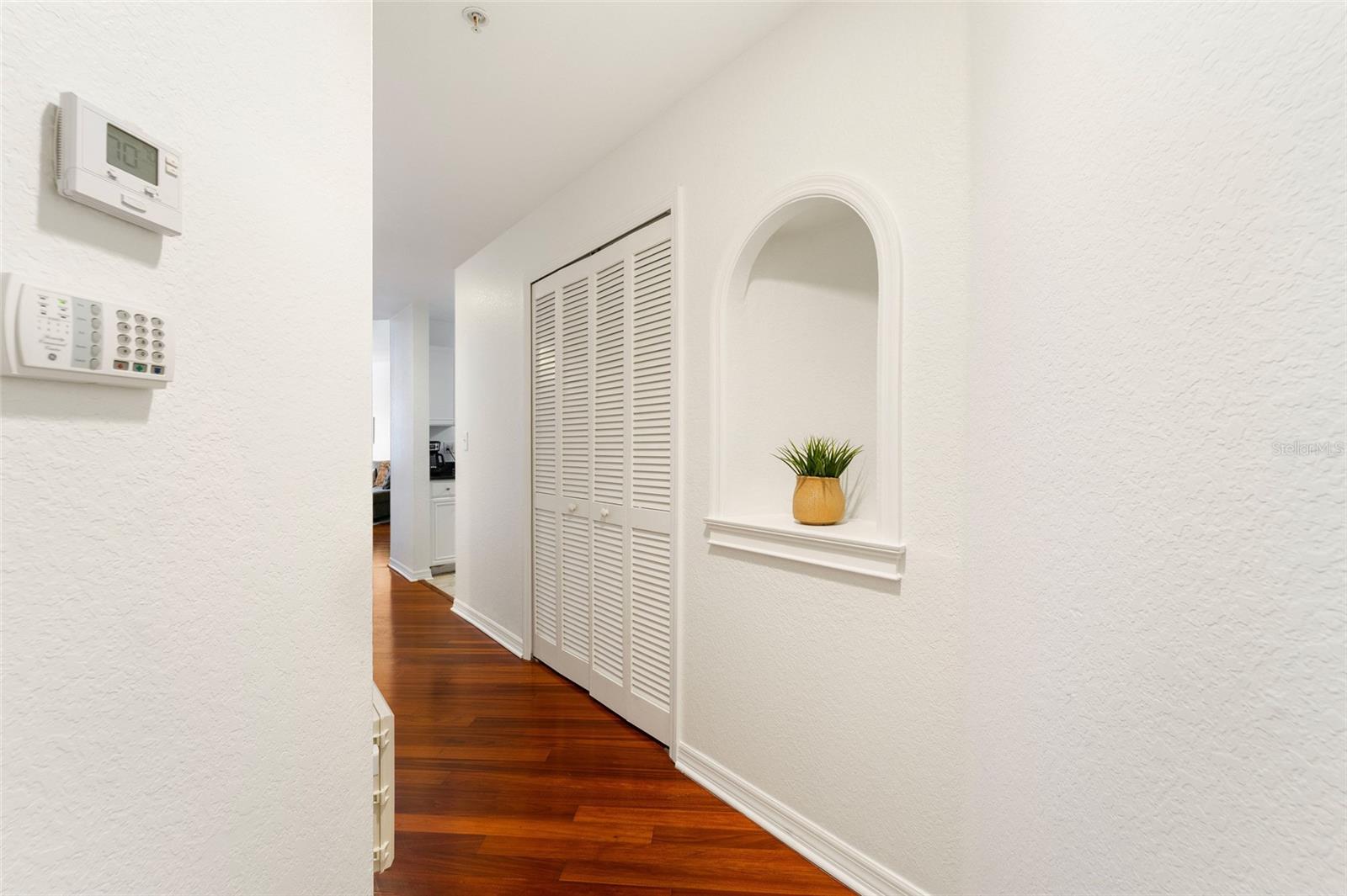 Image 10 of 41 For 700 Harbour Island Boulevard 342