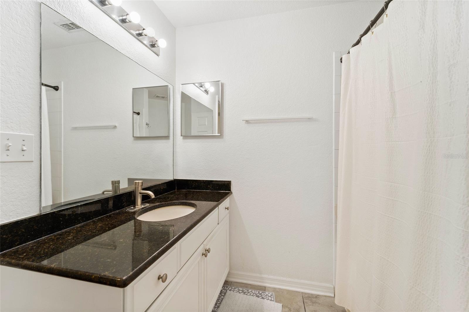 Image 15 of 41 For 700 Harbour Island Boulevard 342