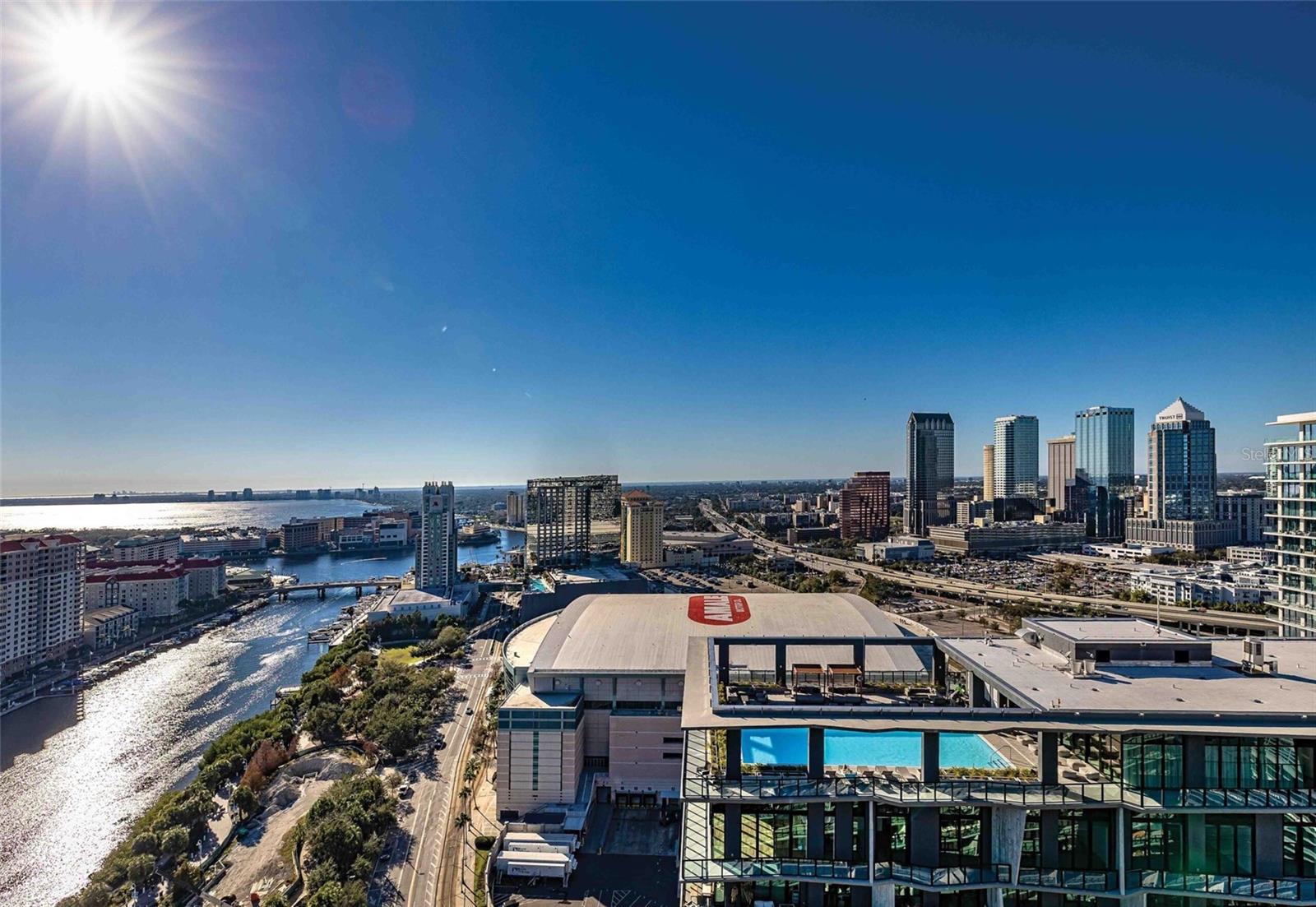 Image 23 of 41 For 700 Harbour Island Boulevard 342