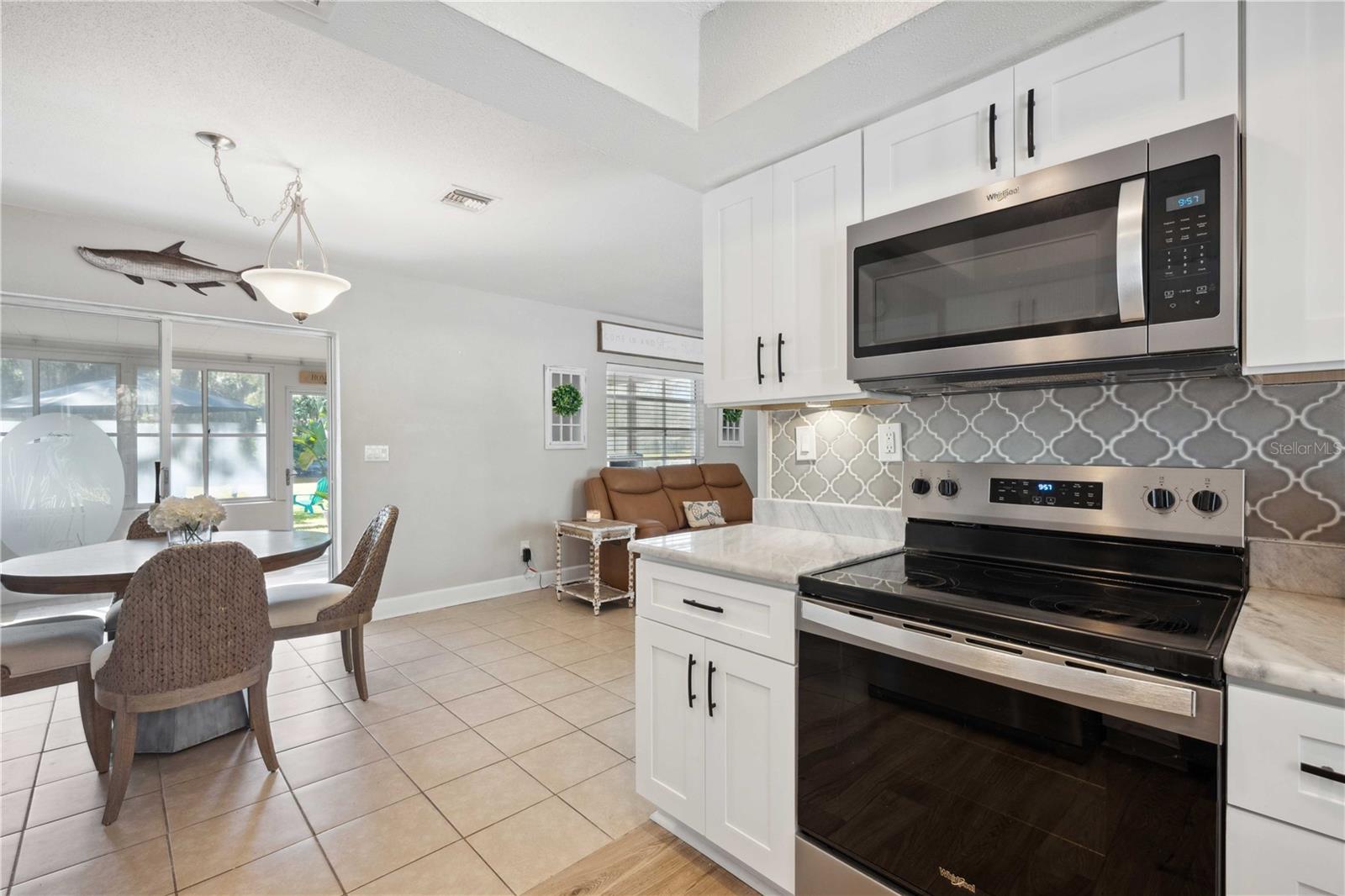 Image 10 of 32 For 6139 Royal Drive