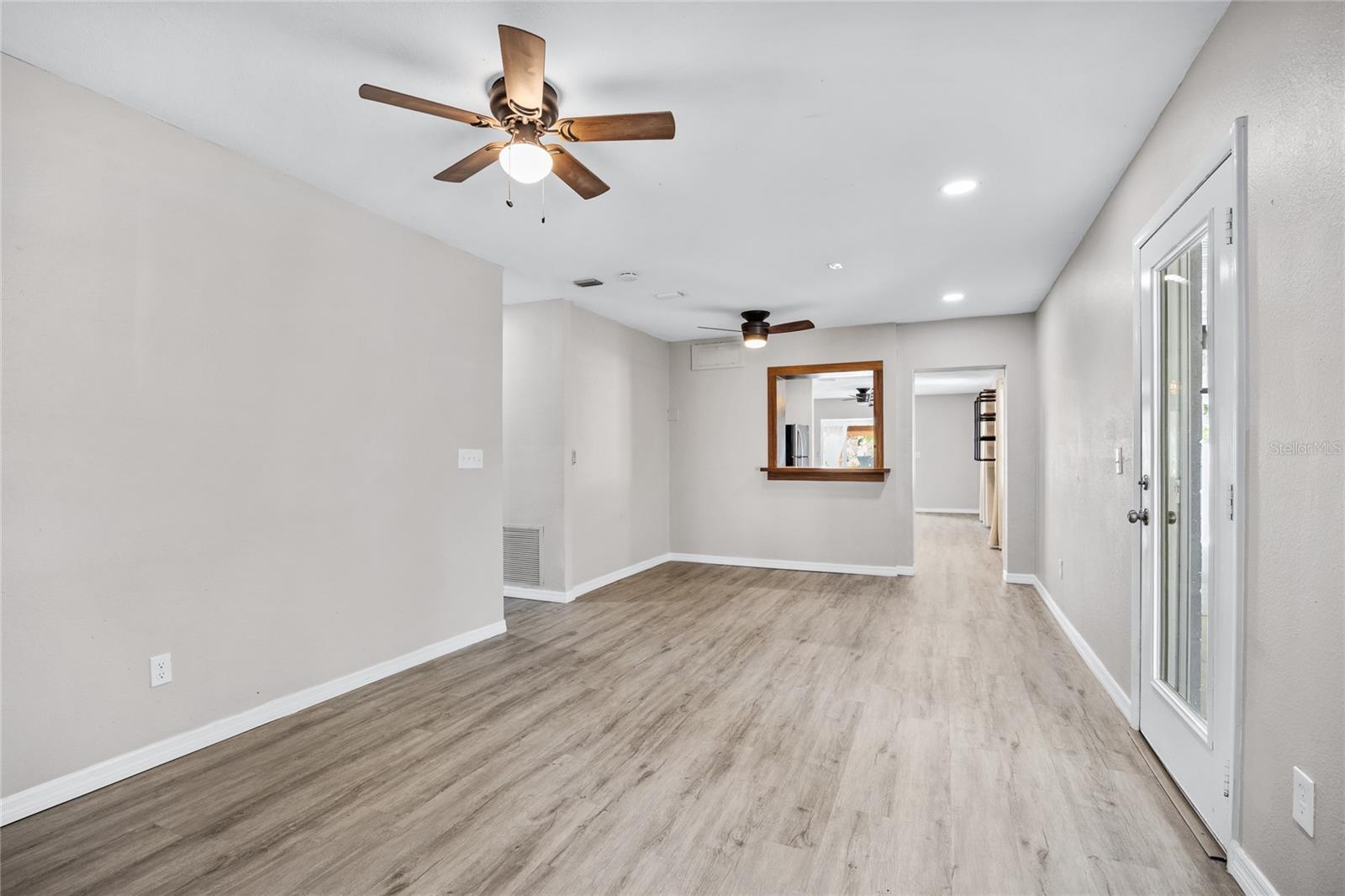 Image 19 of 40 For 4527 24th Avenue S