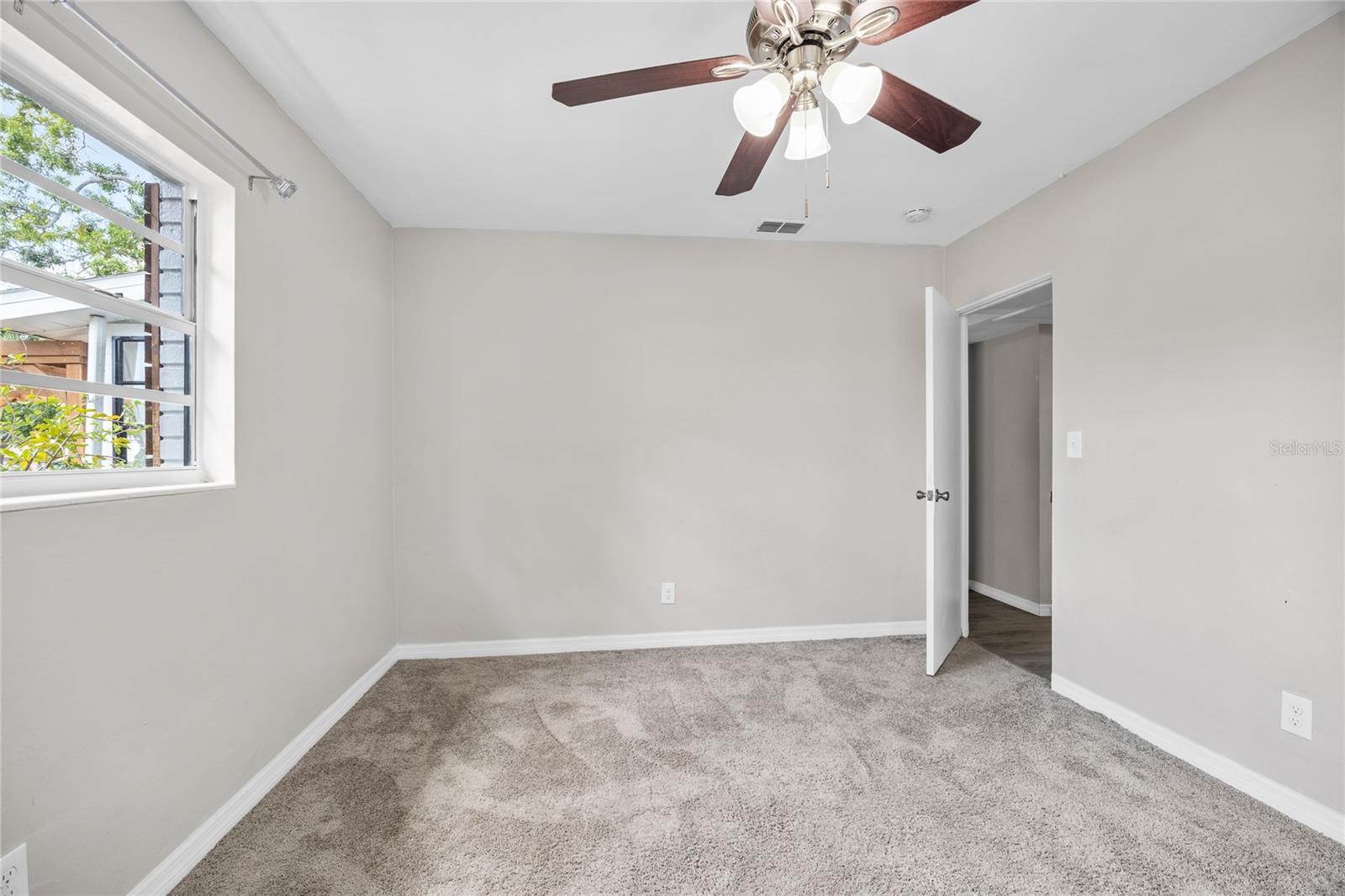 Image 31 of 40 For 4527 24th Avenue S