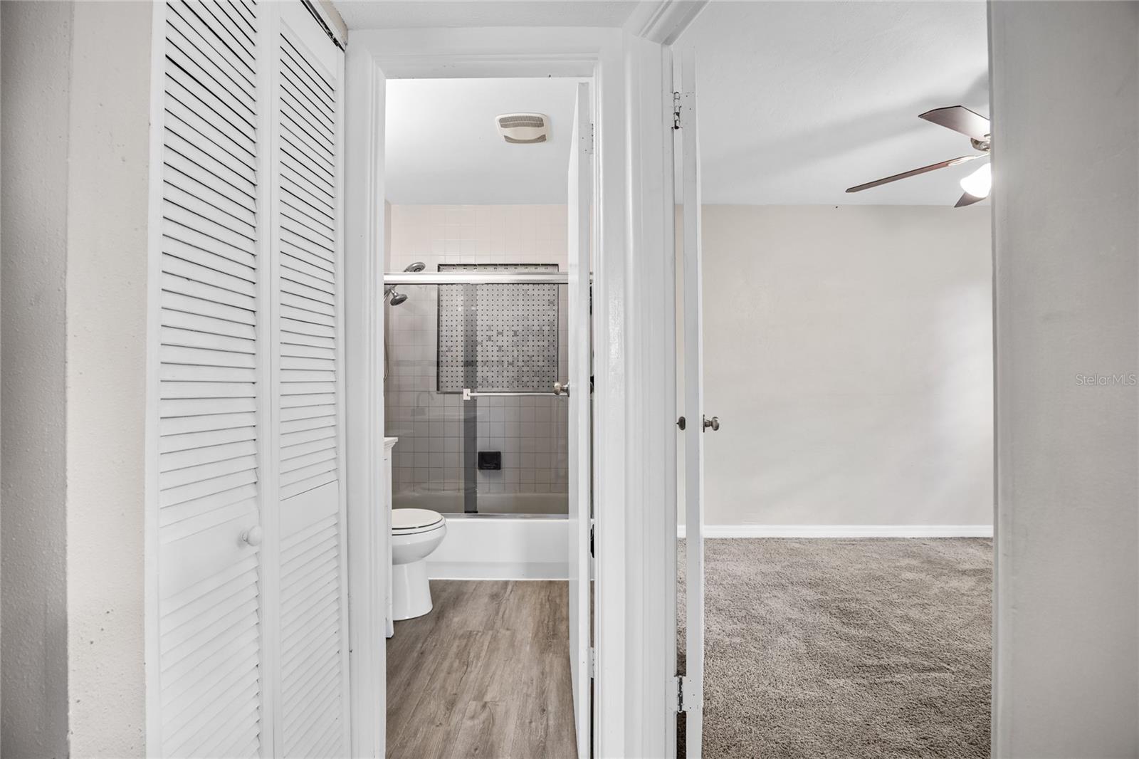 Image 32 of 40 For 4527 24th Avenue S