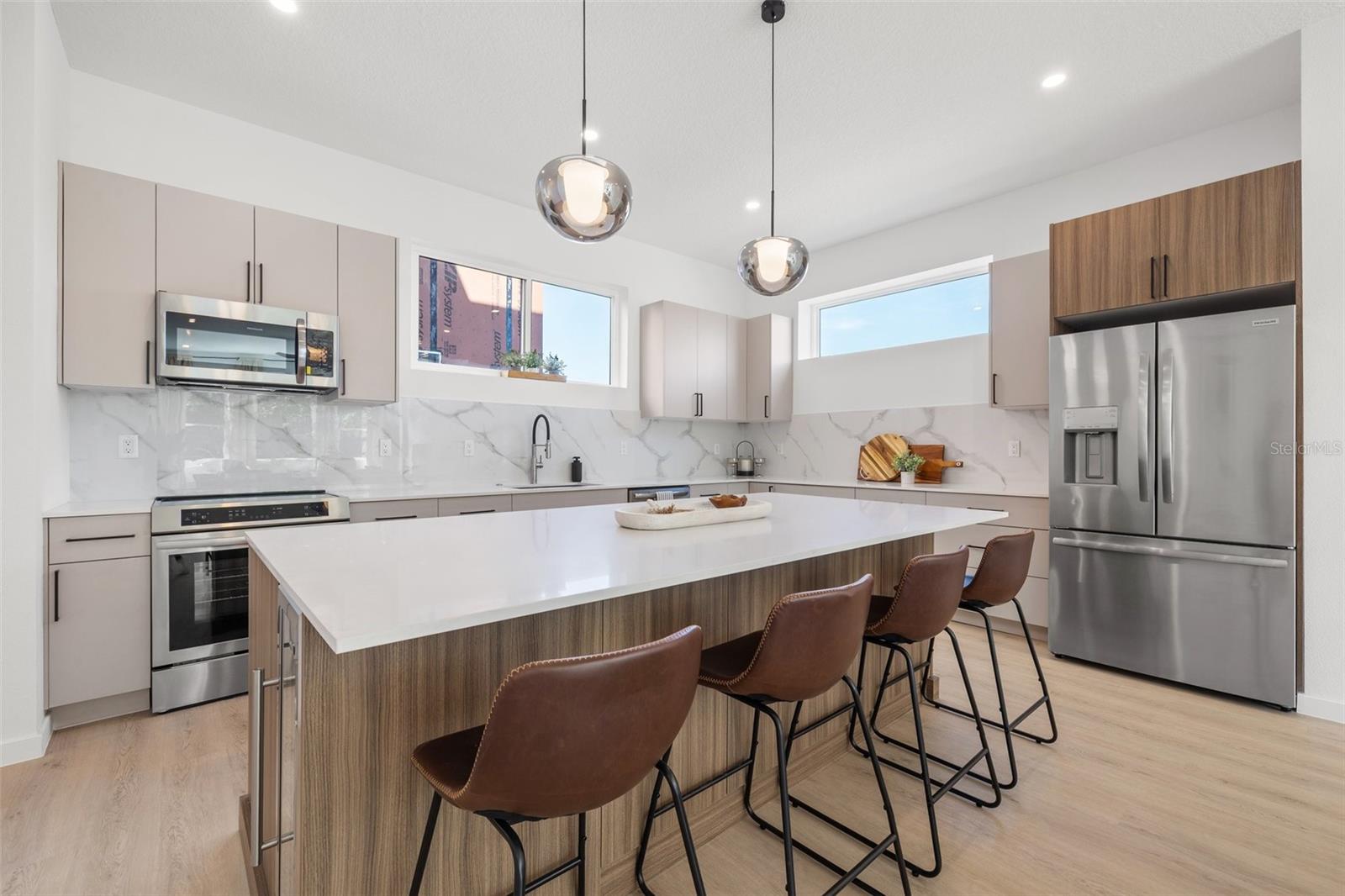 Listing photo id 1 for 2104 4th Street S