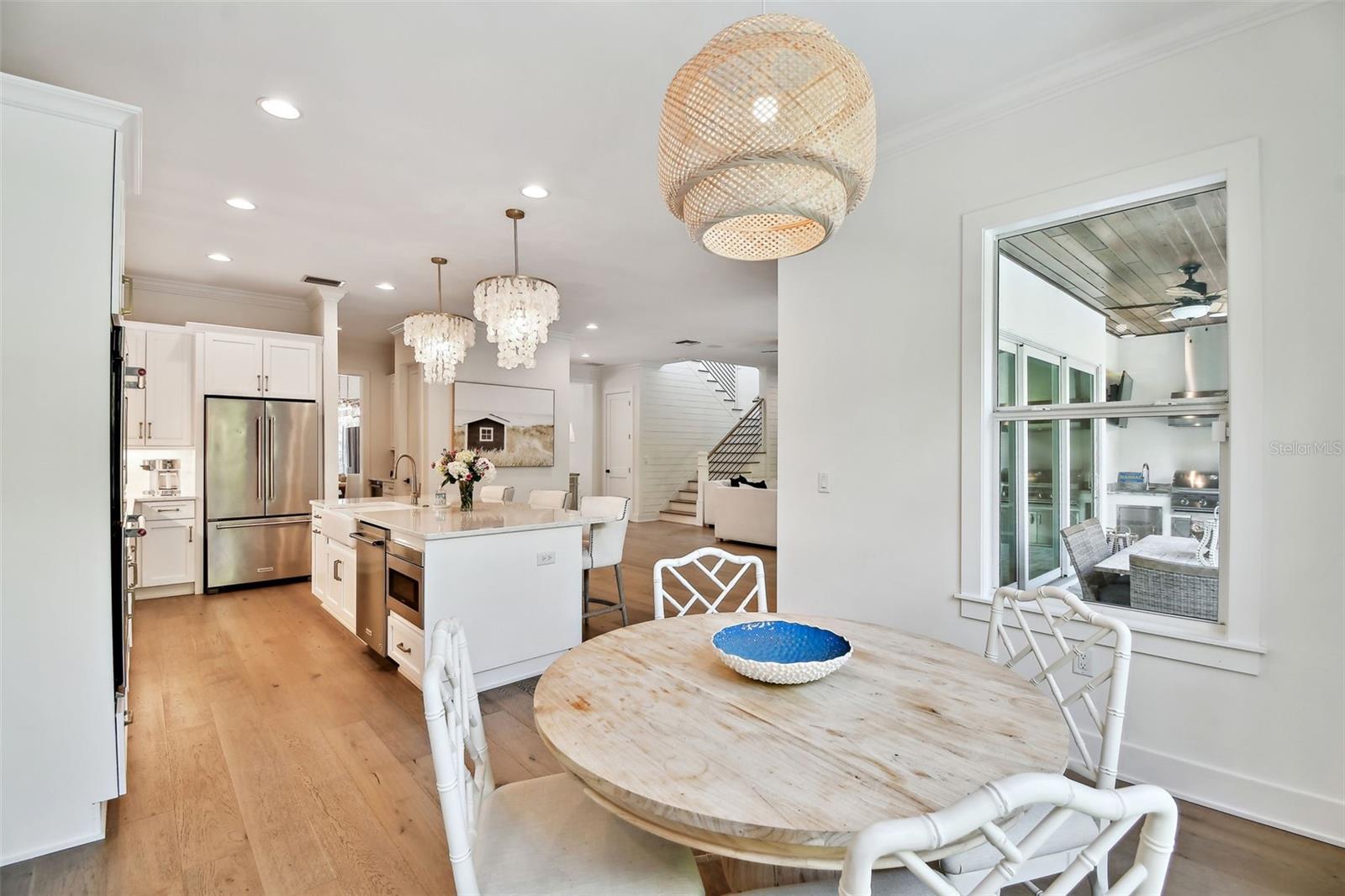 Listing photo id 24 for 3905 San Obispo Street