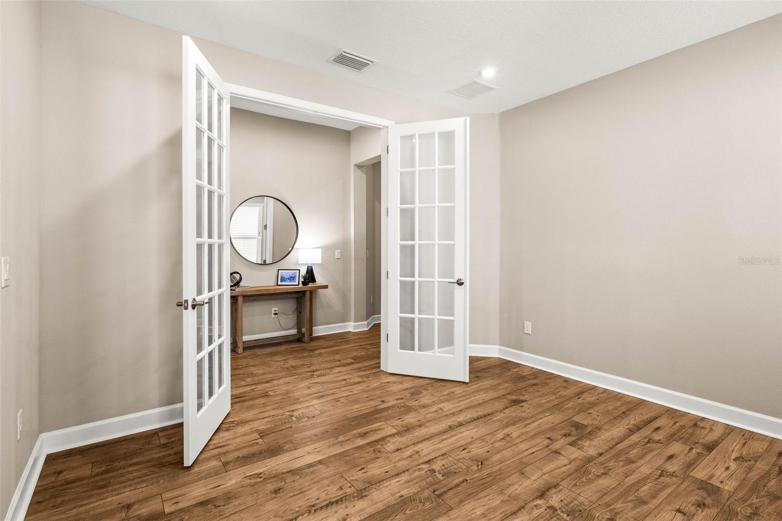 Image 7 of 41 For 2644 Leafwing Court