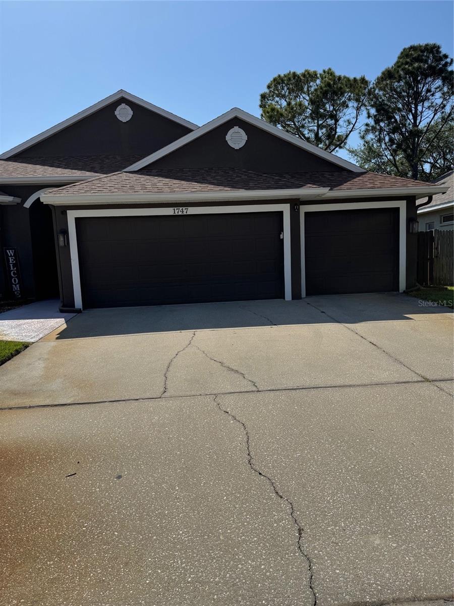 Image 15 of 76 For 1747 Wood Brook Street