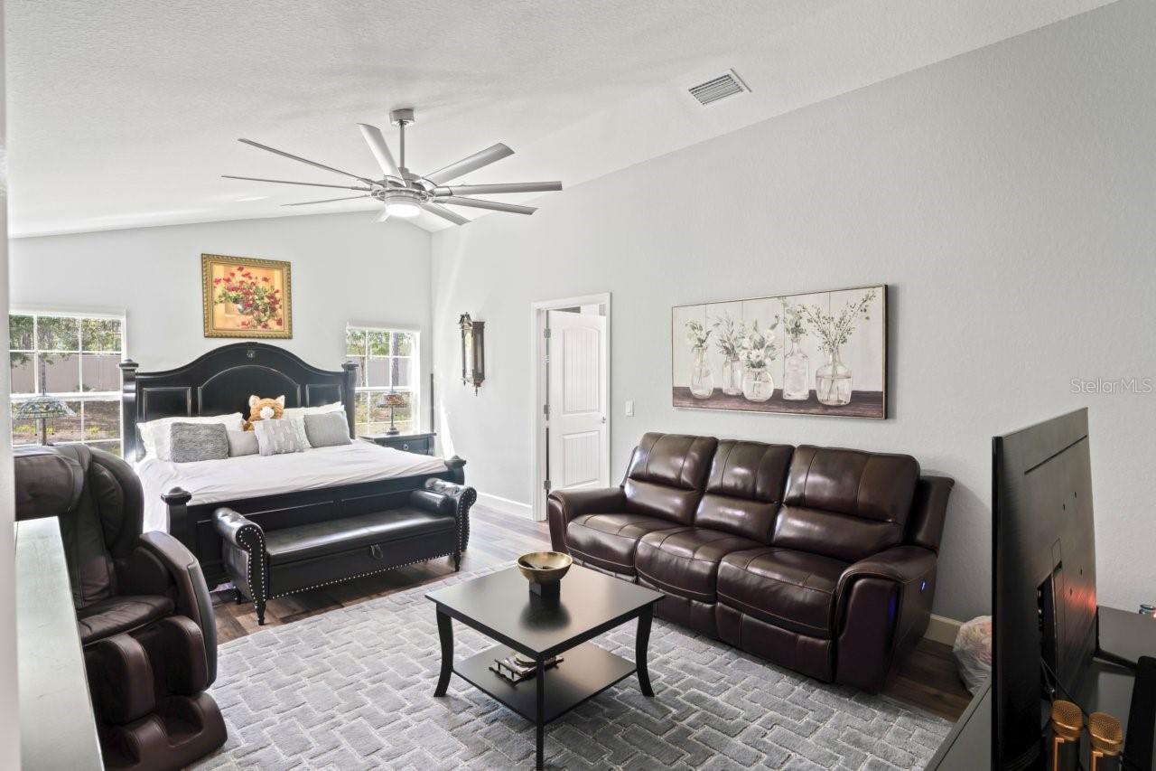 Image 21 of 84 For 5458 Zamia Drive