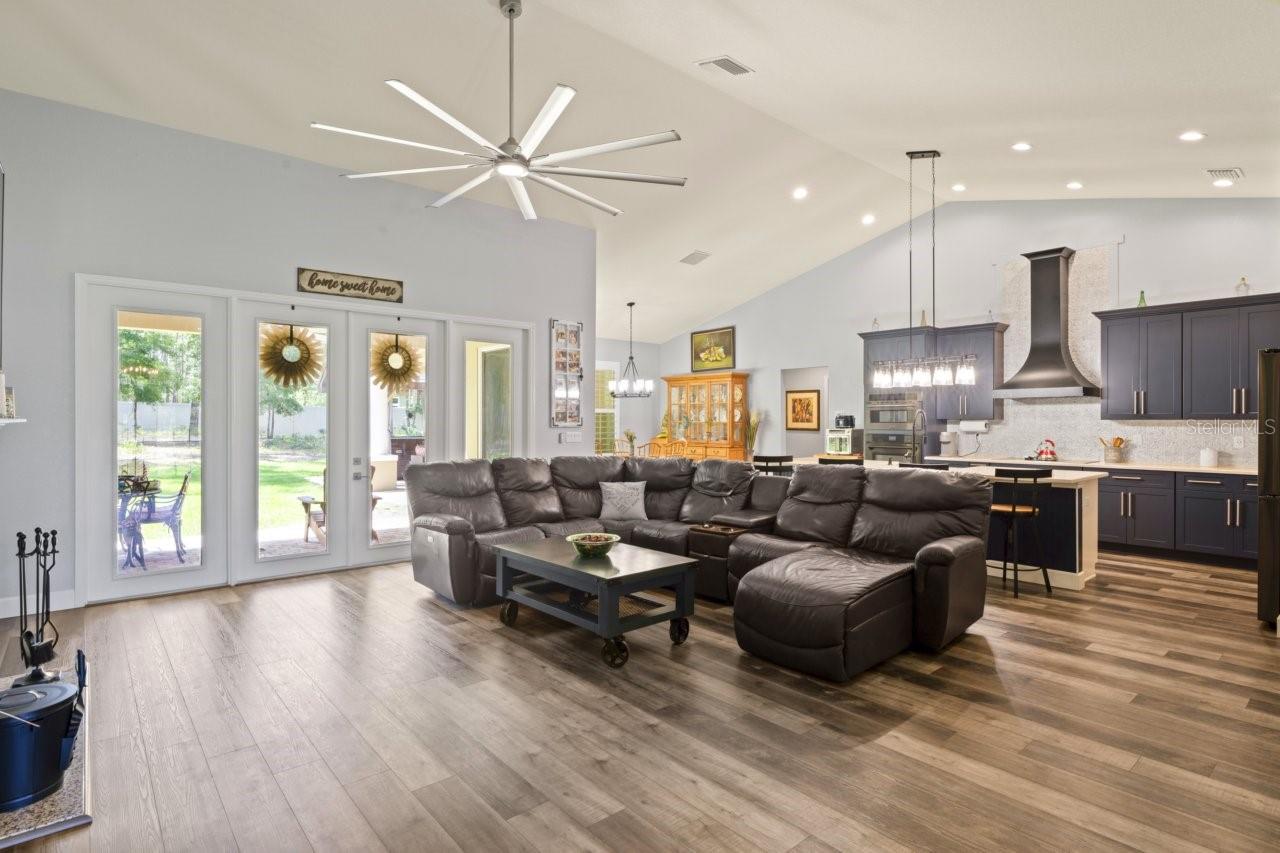 Image 6 of 84 For 5458 Zamia Drive