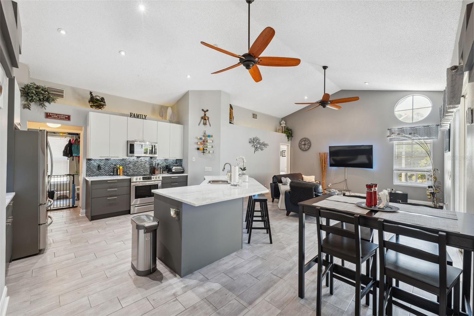 Image 15 of 57 For 7903 Lake Placid Lane