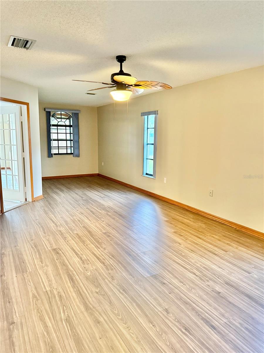 Image 11 of 79 For 8127 Tarsier Avenue