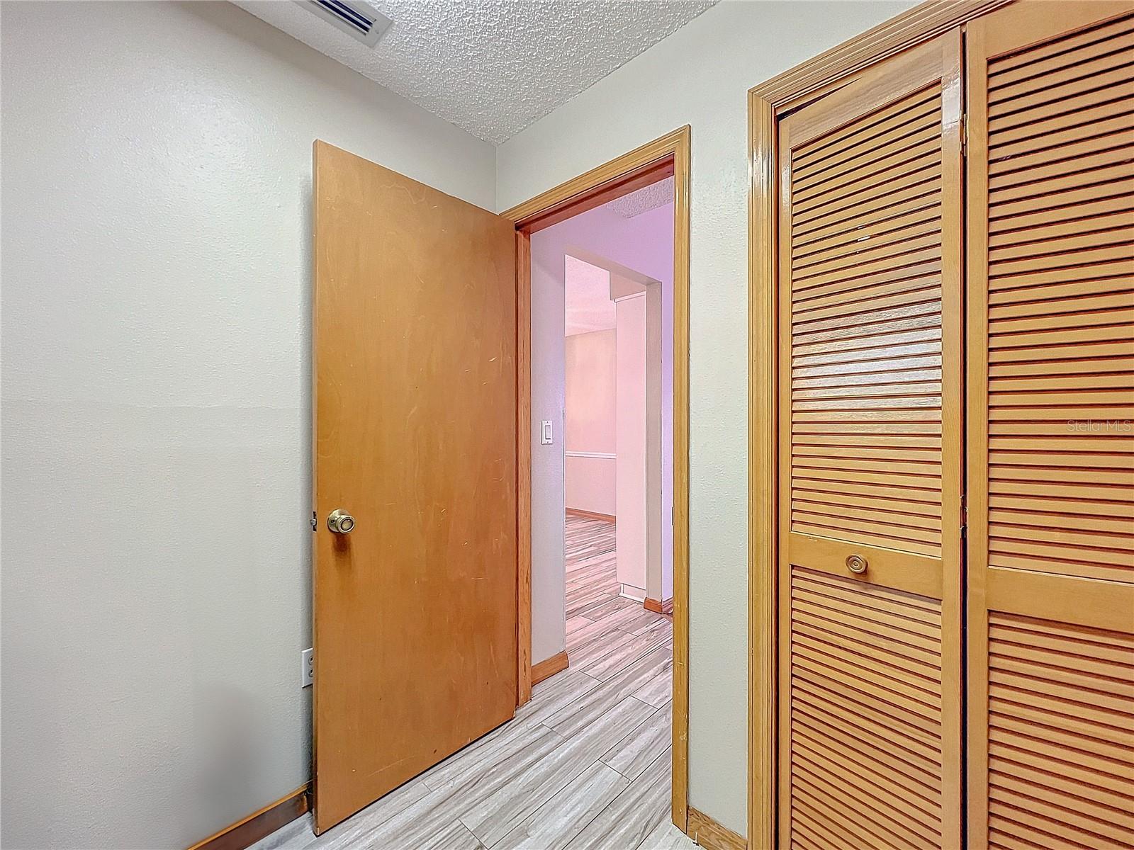 Image 21 of 79 For 8127 Tarsier Avenue