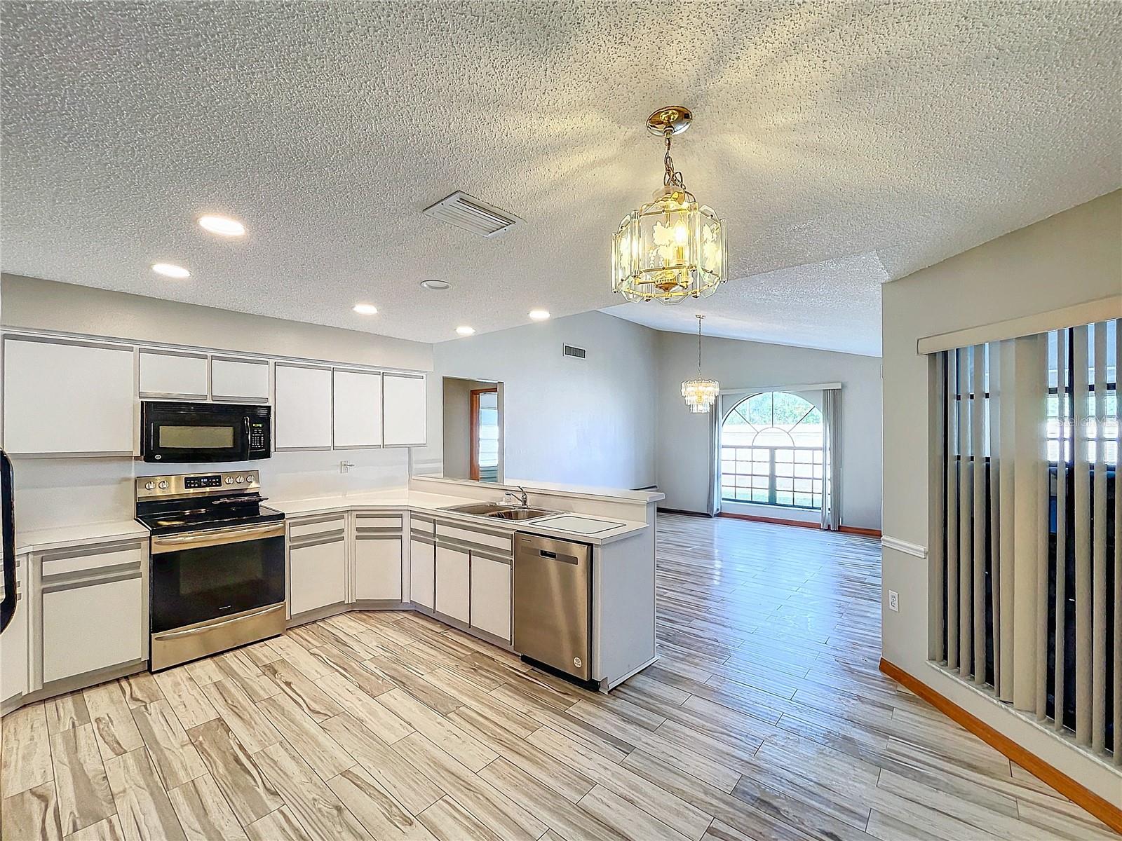Image 3 of 79 For 8127 Tarsier Avenue