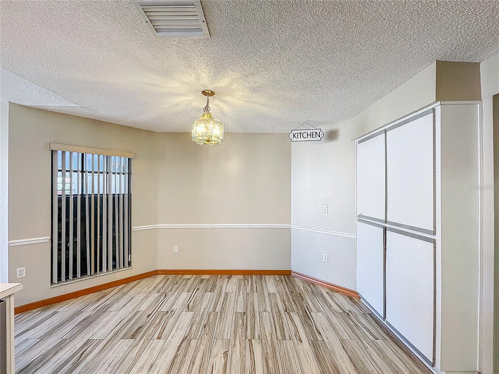 Image 5 of 79 For 8127 Tarsier Avenue