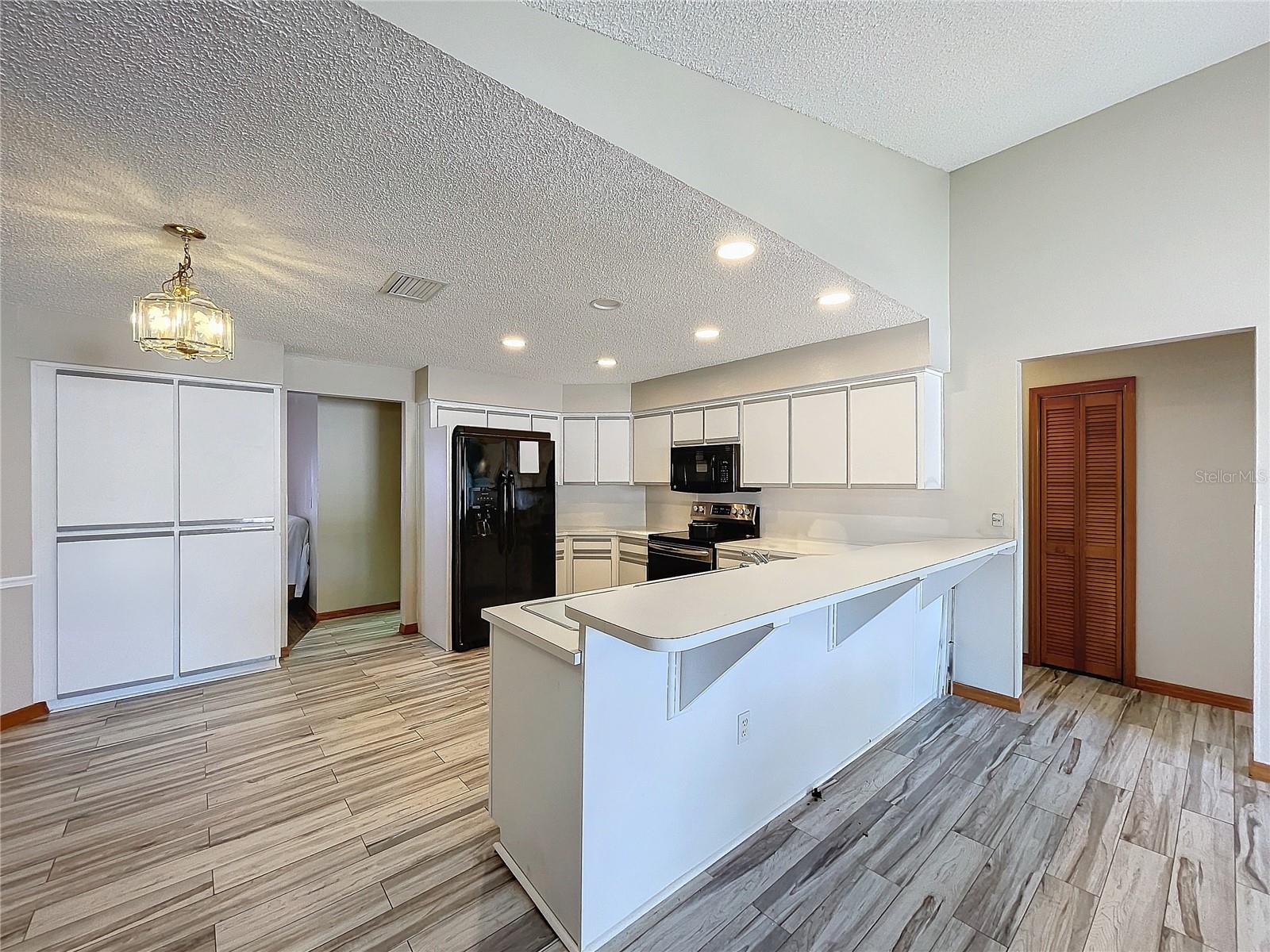 Image 63 of 79 For 8127 Tarsier Avenue