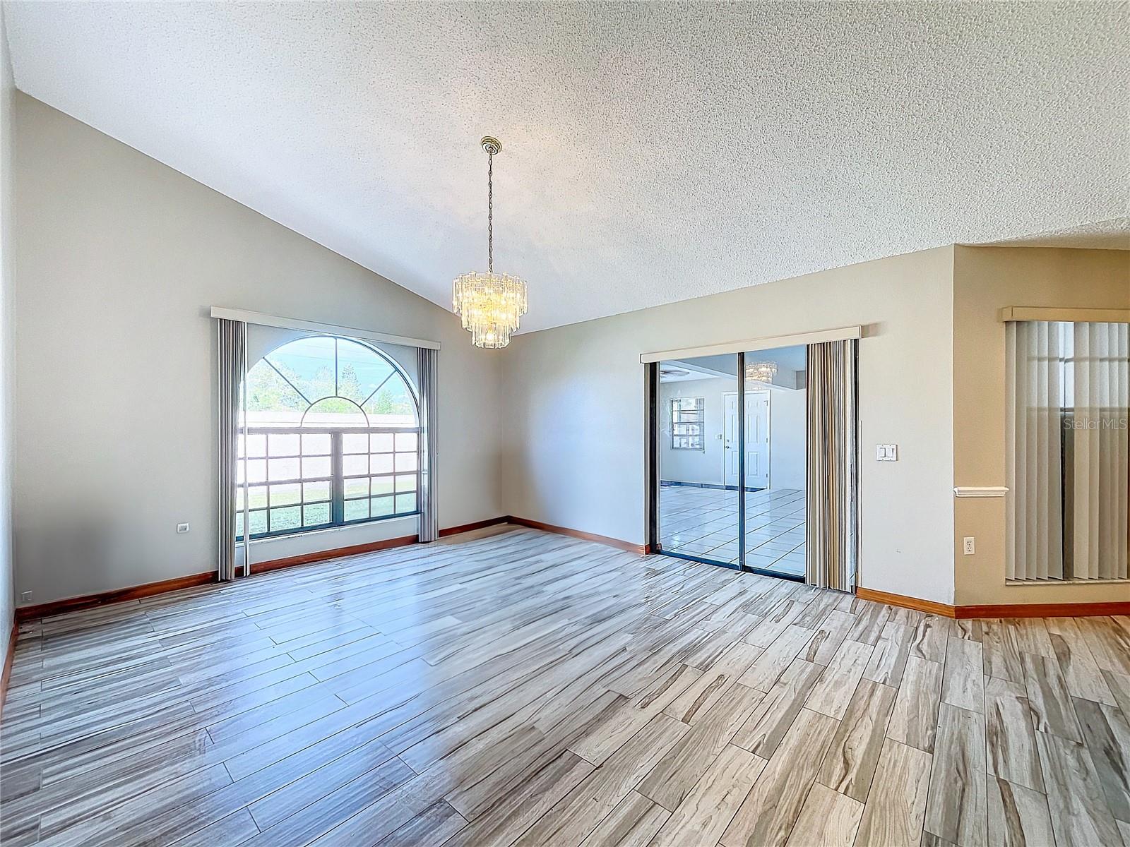 Image 9 of 79 For 8127 Tarsier Avenue