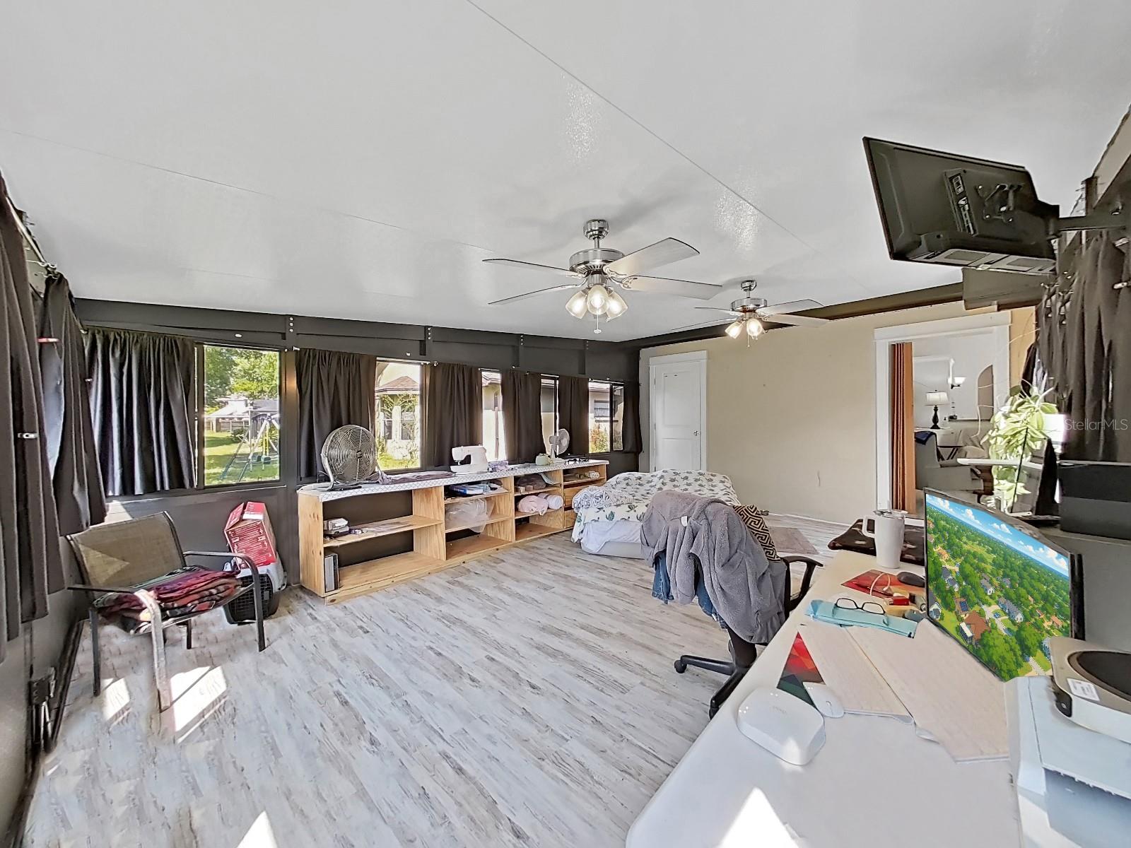 Image 33 of 45 For 8124 Golf Club Court