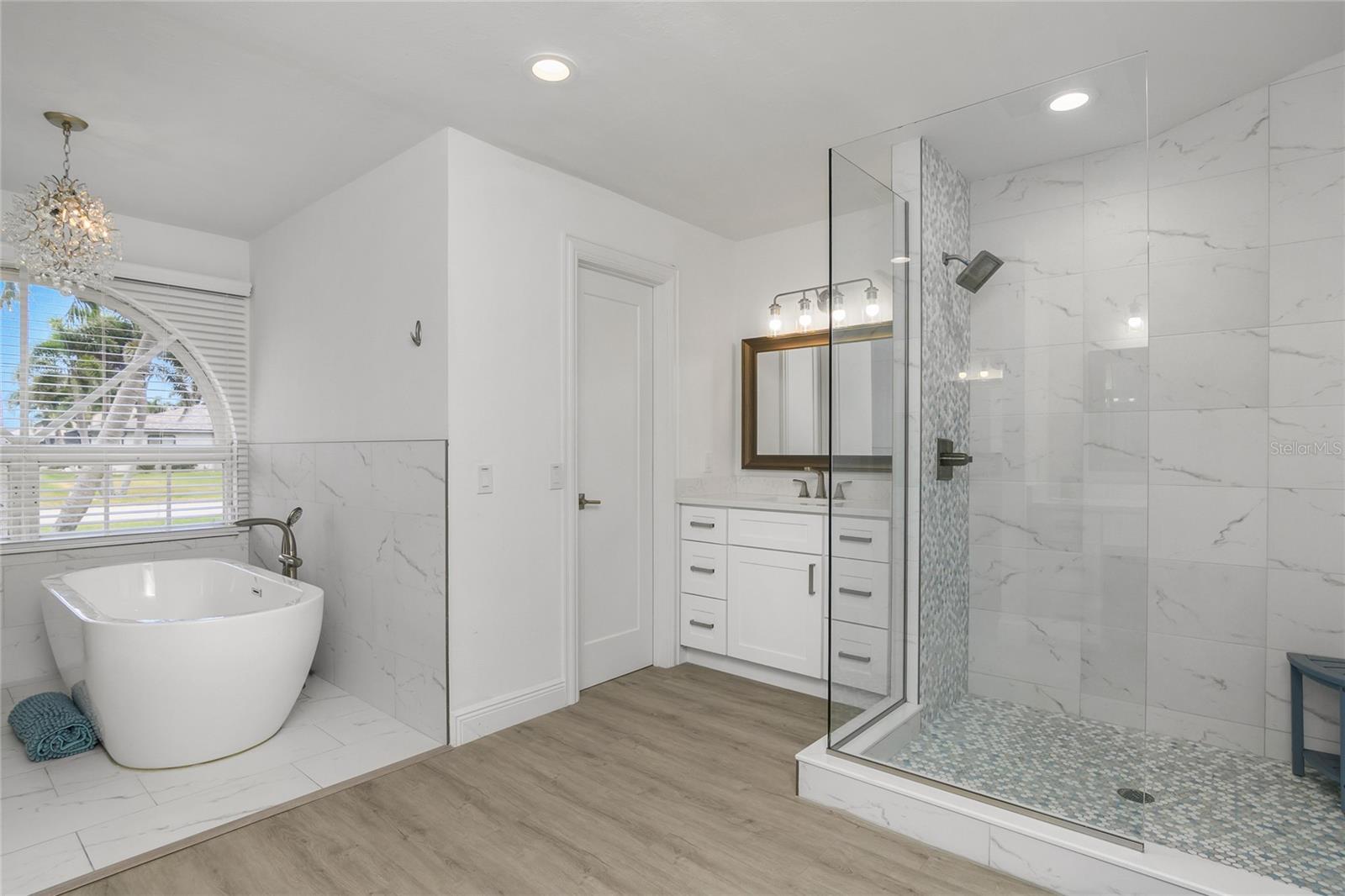 Image 23 of 59 For 1109 44th Street