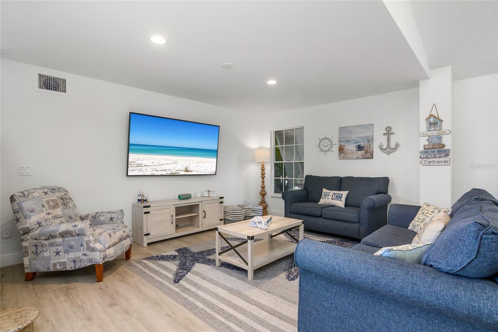 Image 8 of 59 For 1109 44th Street