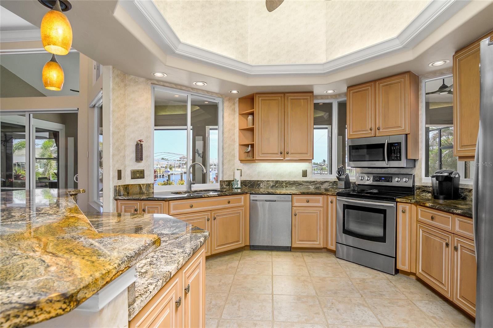 Image 10 of 55 For 2602 Cape Coral Parkway W