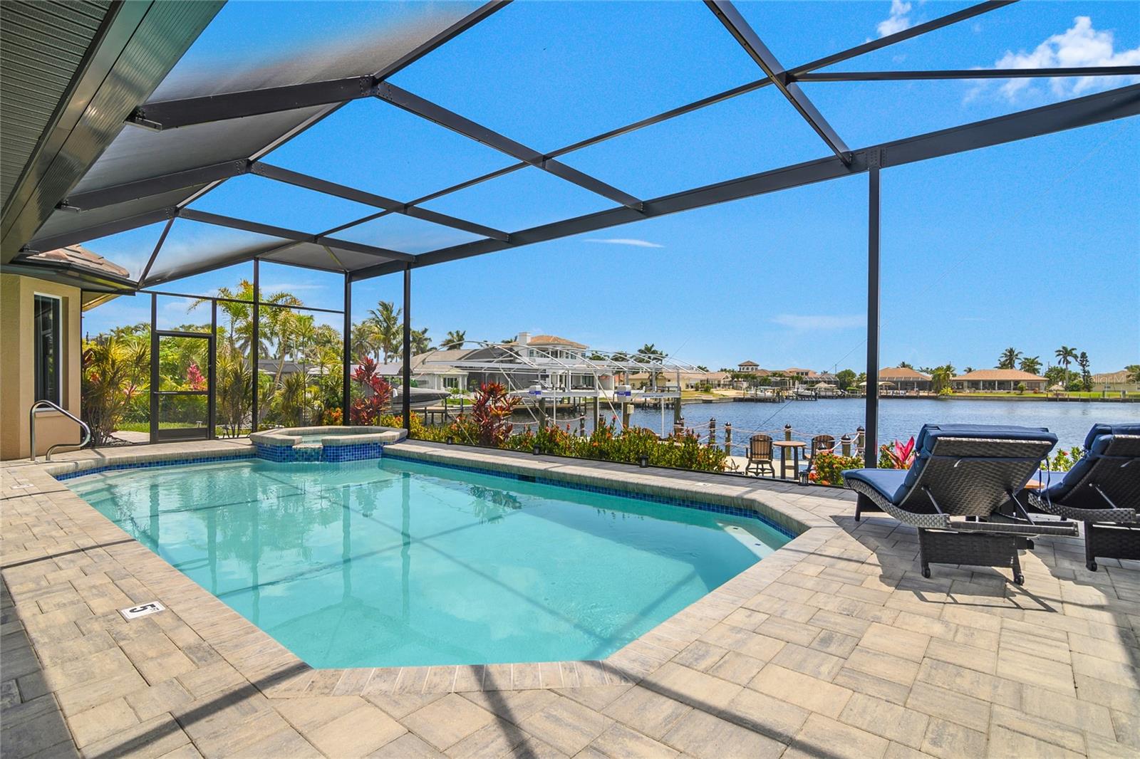 Image 34 of 55 For 2602 Cape Coral Parkway W