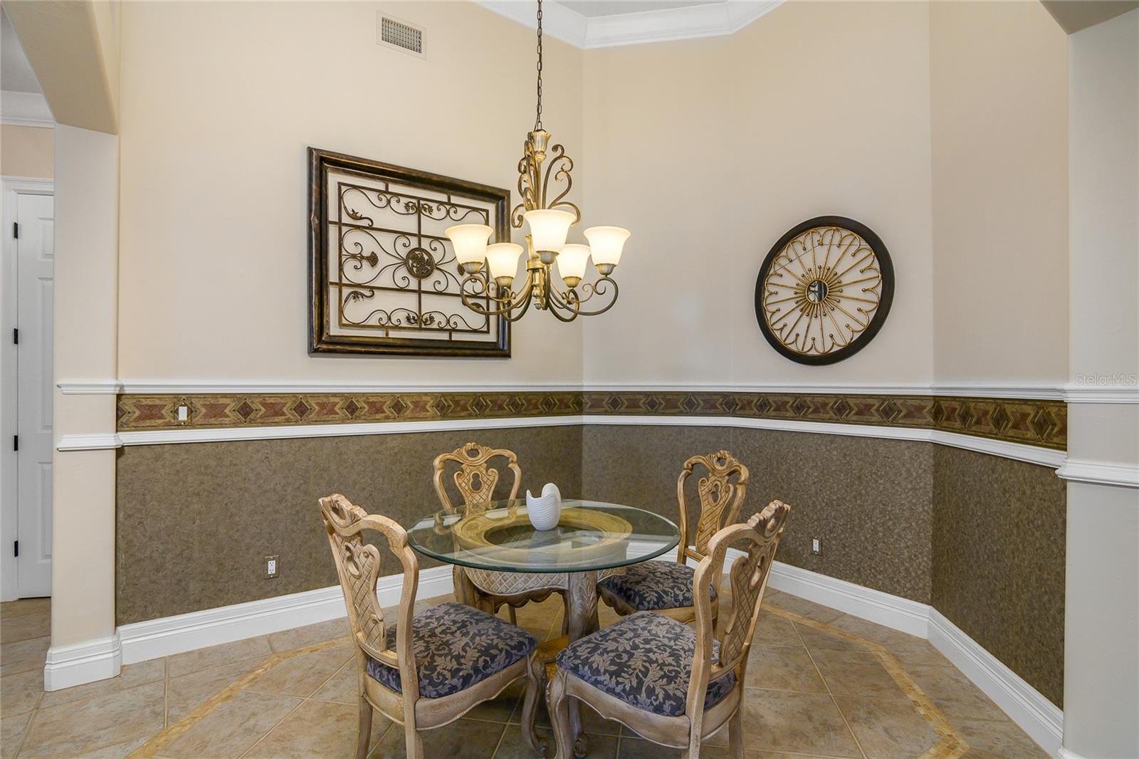 Image 9 of 55 For 2602 Cape Coral Parkway W