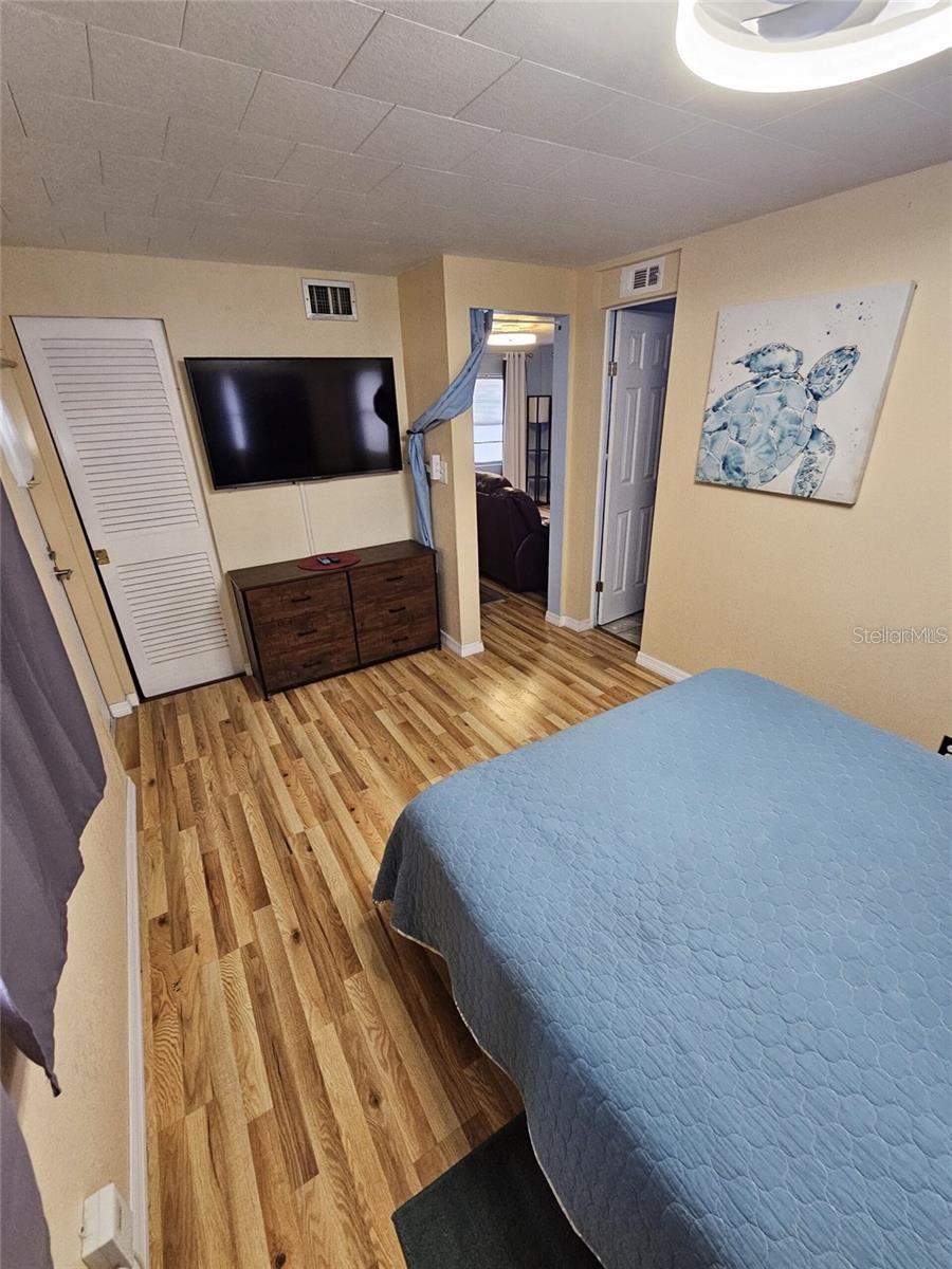 Image 13 of 30 For 4851 Gandy Boulevard B3l12
