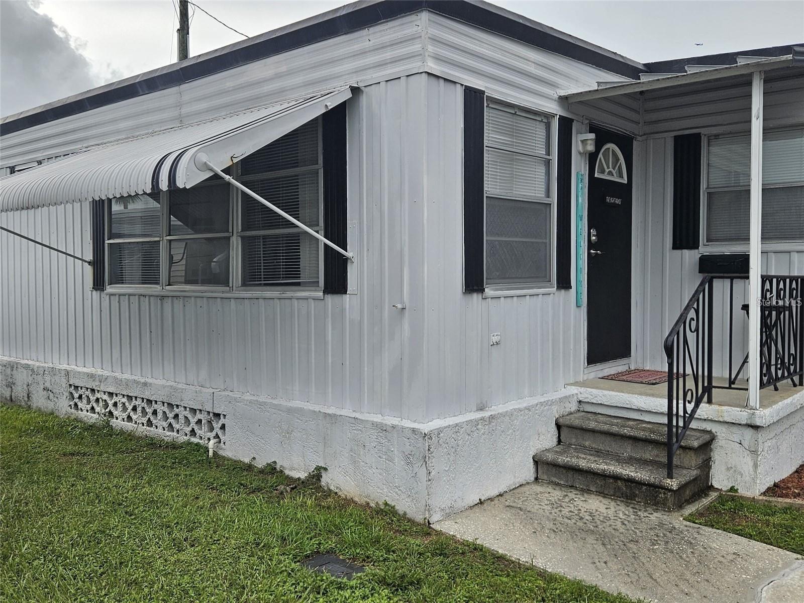 Image 3 of 30 For 4851 Gandy Boulevard B3l12