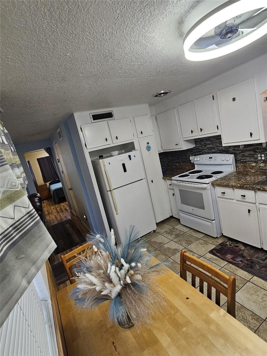 Image 6 of 30 For 4851 Gandy Boulevard B3l12
