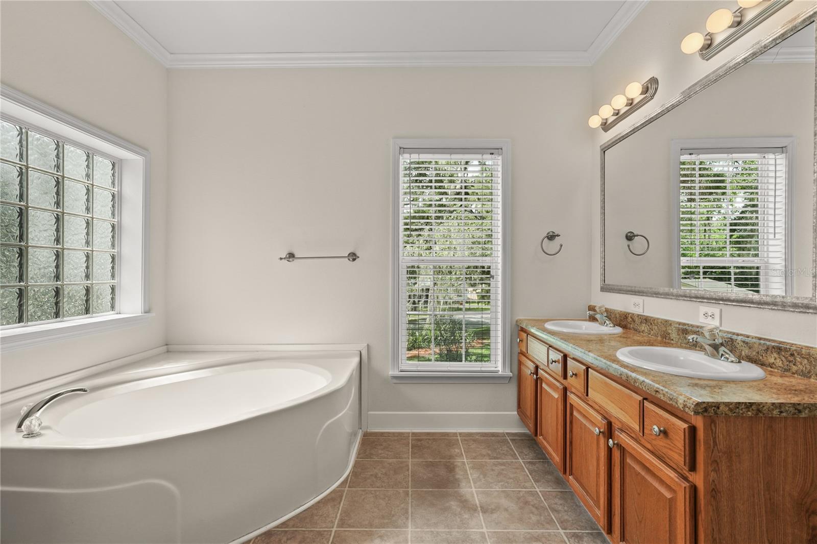 Image 11 of 64 For 7165 Cr 655  
