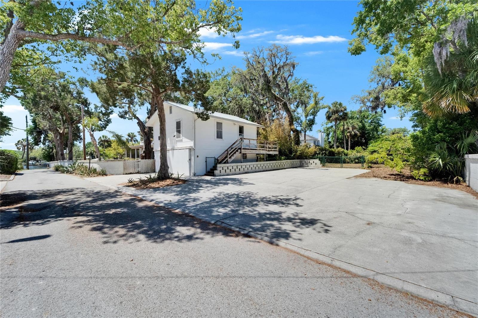 Image 47 of 55 For 5603 Palmetto Road