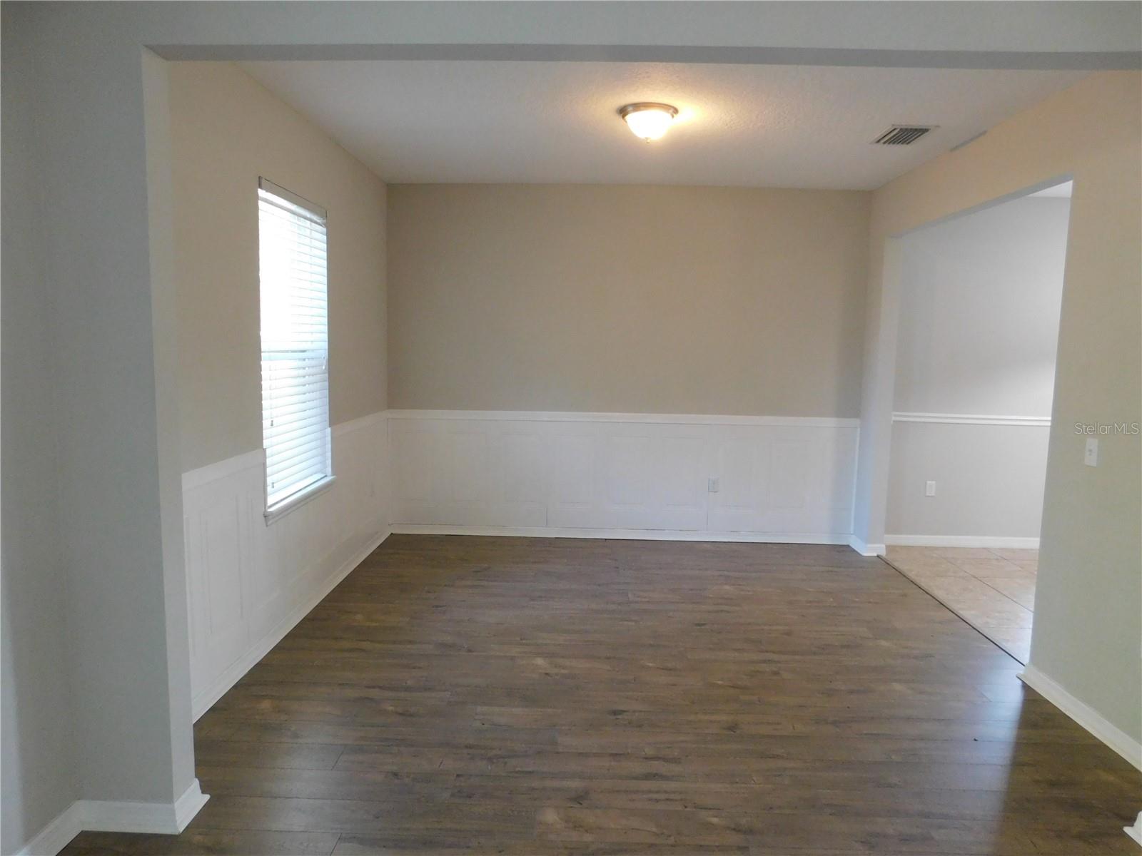 Image 5 of 26 For 6954 Glenbrook Drive