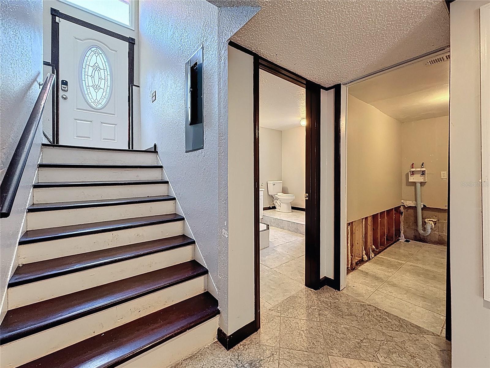 Image 11 of 78 For 705 Cypress Street