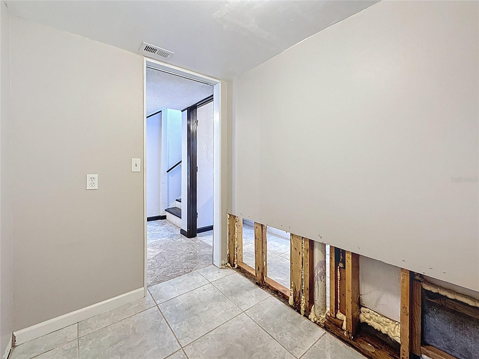 Image 13 of 78 For 705 Cypress Street