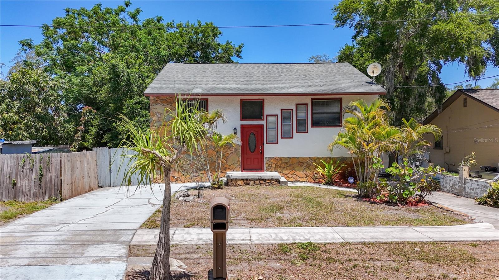 Image 2 of 78 For 705 Cypress Street