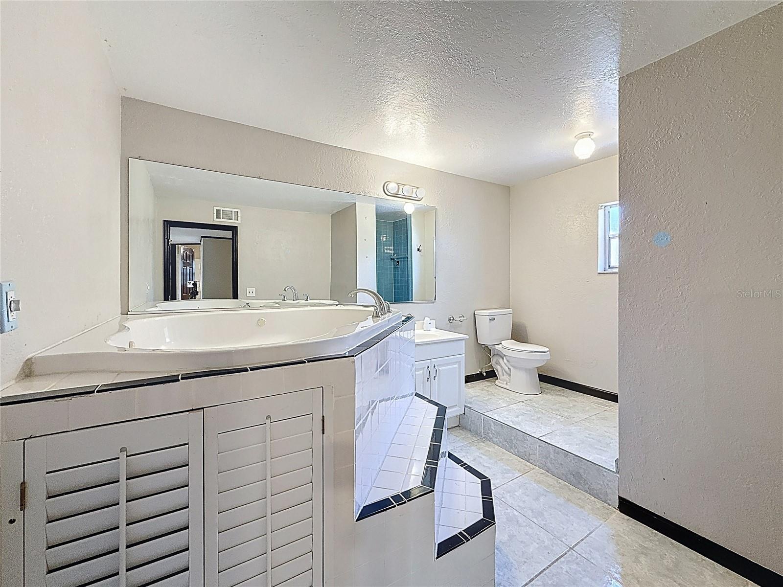 Image 25 of 78 For 705 Cypress Street