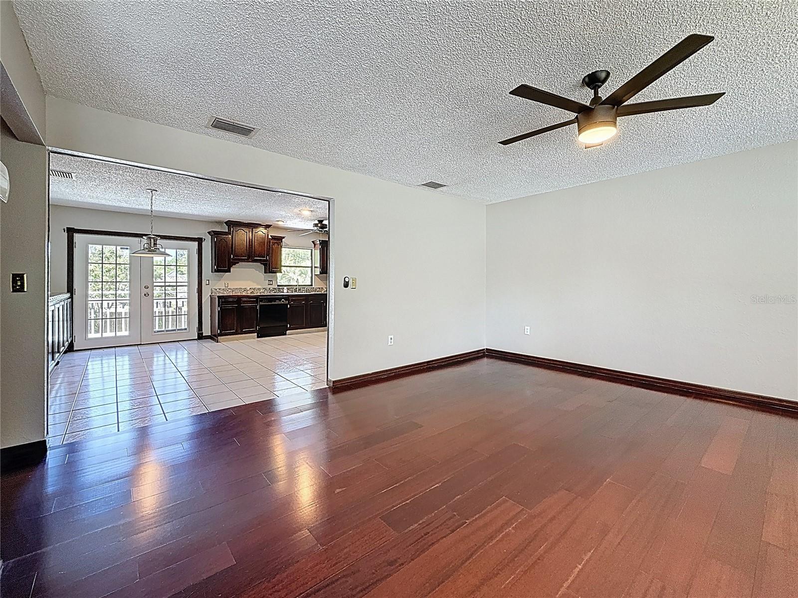 Image 37 of 78 For 705 Cypress Street