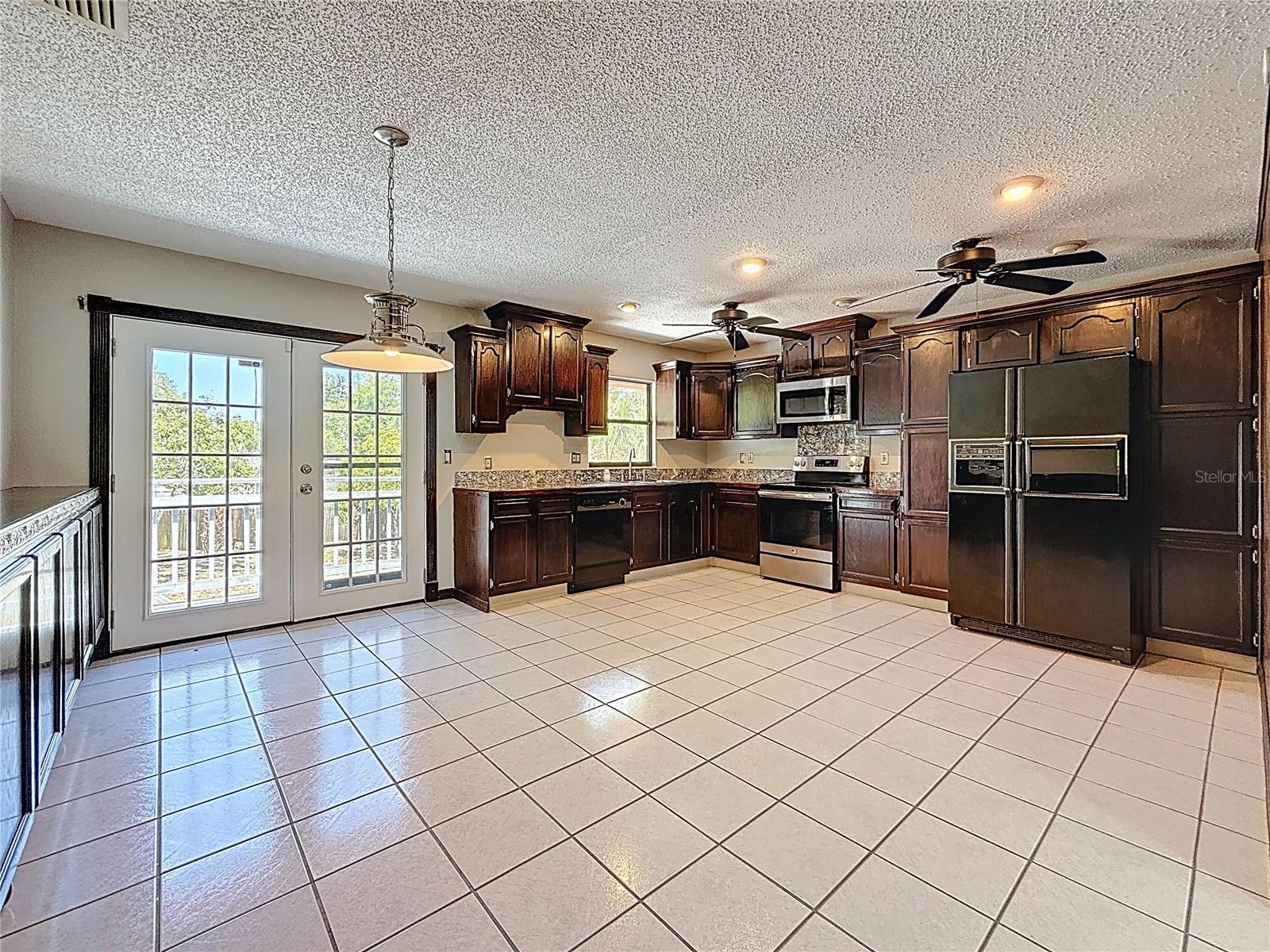 Image 38 of 78 For 705 Cypress Street