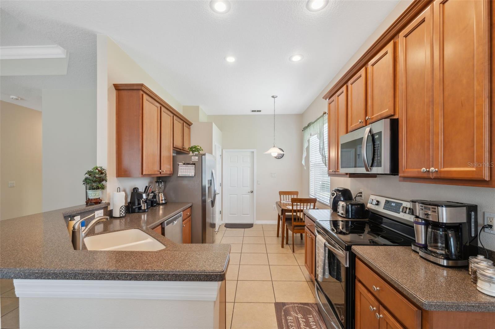 Image 12 of 56 For 11220 Godwit Court